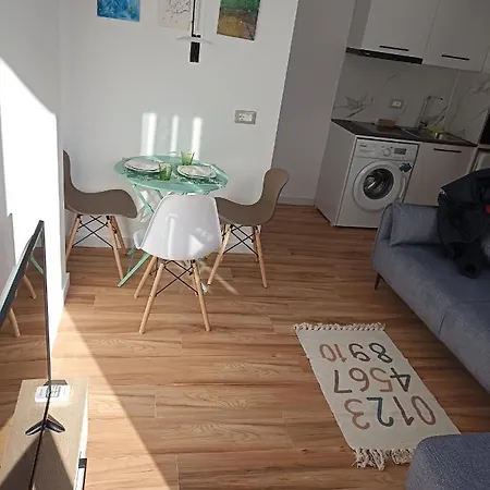 Serviced Blloku Area Apartman *